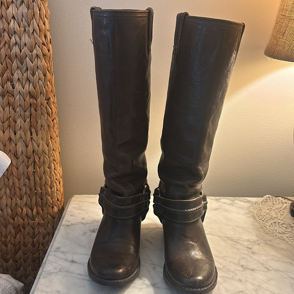 Frye tall Carmen boots. Dark mossy greenish brown. Almost new, worn once. - Picture 3 of 10